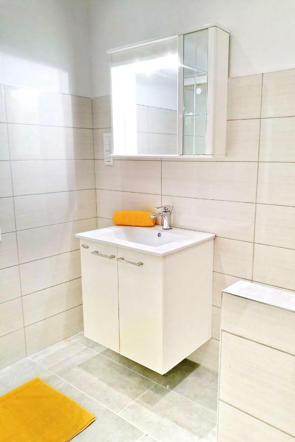 Ferienwohnungen Velijoze Пореч Екстериор снимка